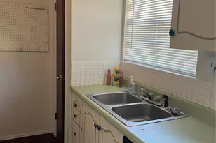 6683 Parker Rd, Florissant, MO 63033 - Photo 12