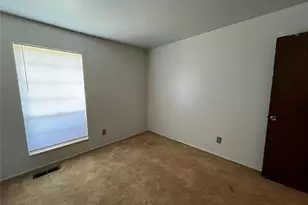 6683 Parker Rd, Florissant, MO 63033 - Photo 16