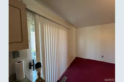 6683 Parker Road #B, Florissant, MO 63033 - Photo 8