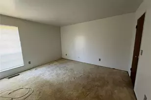 6683 Parker Rd, Florissant, MO 63033 - Photo 14