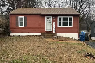 233 Connolly Dr, Hazelwood, MO 63135 - Photo 2