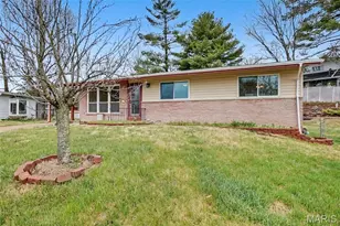 9639 Crestfield Ln, Saint Louis, MO 63126 - Photo 2