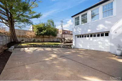 8122 Gannon Avenue, University City, MO 63130 - Photo 44