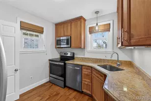 8609 Rosalie Ave, Brentwood, MO 63144 - Photo 10