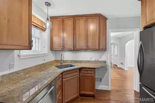 8609 Rosalie Ave, Brentwood, MO 63144 - Photo 8