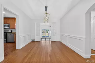 8609 Rosalie Ave, Brentwood, MO 63144 - Photo 6