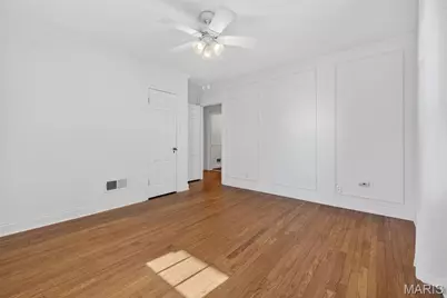 8609 Rosalie Avenue, Brentwood, MO 63144 - Photo 14