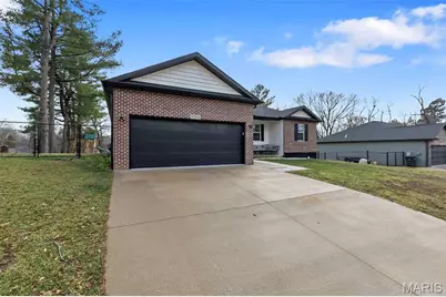 2325 Sherwood Drive, Cape Girardeau, MO 63701 - Photo 2