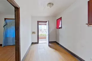 5053 Claxton Ave, Saint Louis, MO 63120 - Photo 2