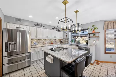 411 Savannah Ridge Drive, Saint Charles, MO 63303 - Photo 6