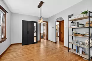 5722 Murdoch Ave, Saint Louis, MO 63109 - Photo 4