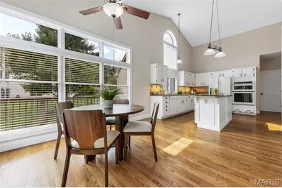 17609 Burnham Court, Chesterfield, MO 63005 - Photo 16