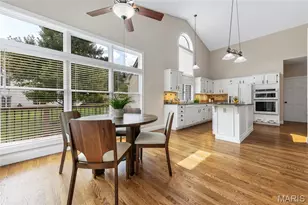 17609 Burnham Ct, Chesterfield, MO 63005 - Photo 16