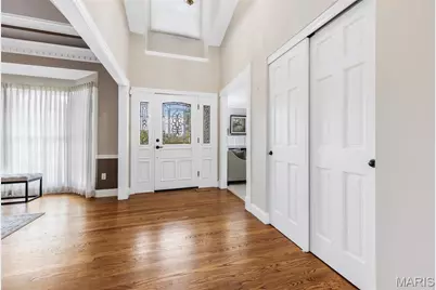 17609 Burnham Court, Chesterfield, MO 63005 - Photo 4