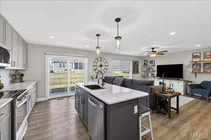 9007 Camino Trl, Cottleville, MO 63304 - Photo 12