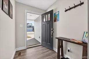 9007 Camino Trl, Cottleville, MO 63304 - Photo 4