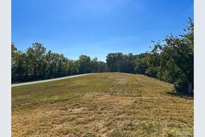 1735 Tickridge, Elsberry, MO 63343 - Photo 2