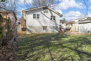 212 Millman Dr, Ferguson, MO 63135 - Photo 10