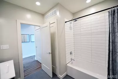 415 Debaliviere Avenue #208, Saint Louis, MO 63112 - Photo 14