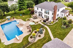 123 Townview Dr, Wentzville, MO 63385 - Photo 1