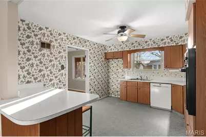 4744 Tonga Drive, Mehlville, MO 63128 - Photo 6