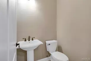 623 Castle Ridge Dr, Wentzville, MO 63385 - Photo 22