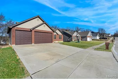 623 Castle Ridge Drive, Wentzville, MO 63385 - Photo 58