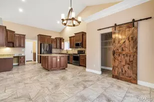 623 Castle Ridge Dr, Wentzville, MO 63385 - Photo 16