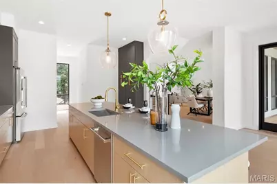 215 N Sarah Street #12, Saint Louis, MO 63108 - Photo 18