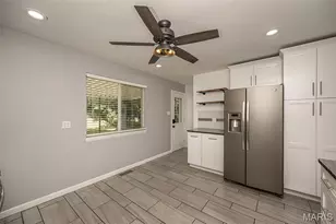 3060 Postport Ln, Maryland Heights, MO 63043 - Photo 12