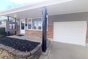 2414 Castle Dr, Moline Acres, MO 63136 - Photo 4