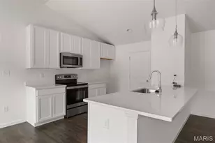 1047 Red Fox Ct, Eureka, MO 63025 - Photo 12