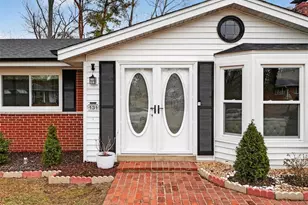 131 Romine Cir, Ballwin, MO 63011 - Photo 1