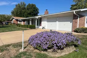 9149 Garber Rd, Saint Louis, MO 63126 - Photo 2