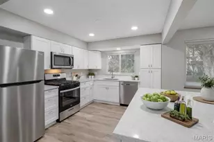 7 Flamingo Dr, Hazelwood, MO 63042 - Photo 12