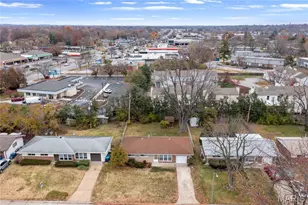 7 Flamingo Dr, Hazelwood, MO 63042 - Photo 6