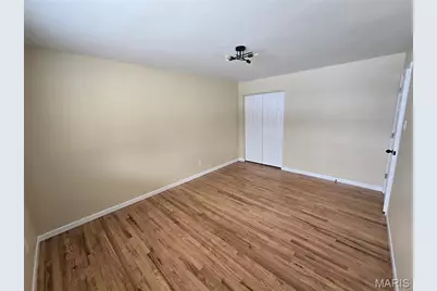 11035 Saturn Drive, Maryland Heights, MO 63043 - Photo 6