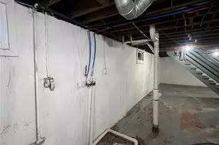 227 Meadowcrest Dr, Saint Louis, MO 63135 - Photo 22