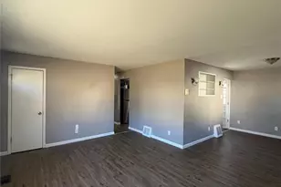 227 Meadowcrest Dr, Saint Louis, MO 63135 - Photo 6