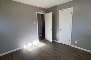 227 Meadowcrest Dr, Saint Louis, MO 63135 - Photo 14