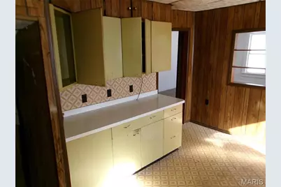 1106 W Centennial, Bowling Green, MO 63334 - Photo 12