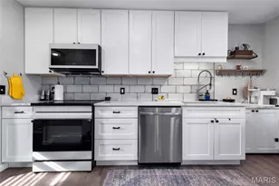 266 Savoy Dr, Lake Saint Louis, MO 63367 - Photo 26