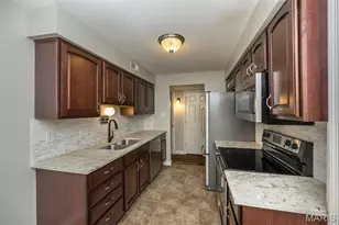 2323 Manor Grove Dr, Chesterfield, MO 63017 - Photo 16