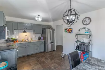 1062 Sunridge Trail W, Pevely, MO 63070 - Photo 16