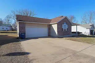 403 N Washington St, Desloge, MO 63601 - Photo 2