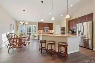 16164 Amber Vista Dr, Ballwin, MO 63021 - Photo 6