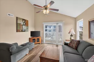 2490 Lampong Dr, Saint Louis, MO 63125 - Photo 12