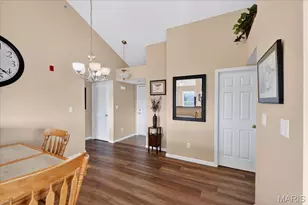2490 Lampong Dr, Saint Louis, MO 63125 - Photo 18