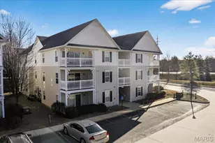 2490 Lampong Dr, Saint Louis, MO 63125 - Photo 4