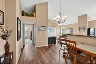 2490 Lampong Dr, Saint Louis, MO 63125 - Photo 20